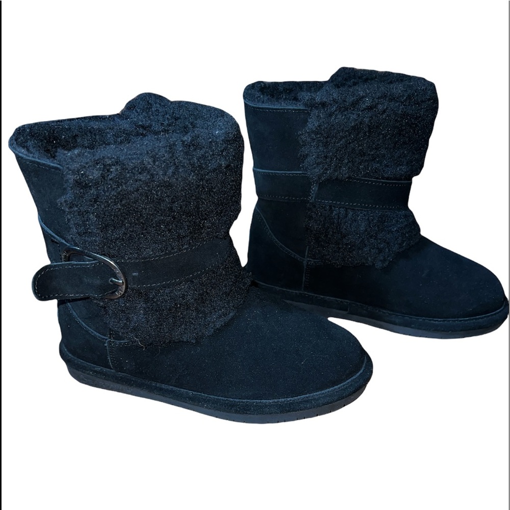 New bearpaw size 5 Millie boots